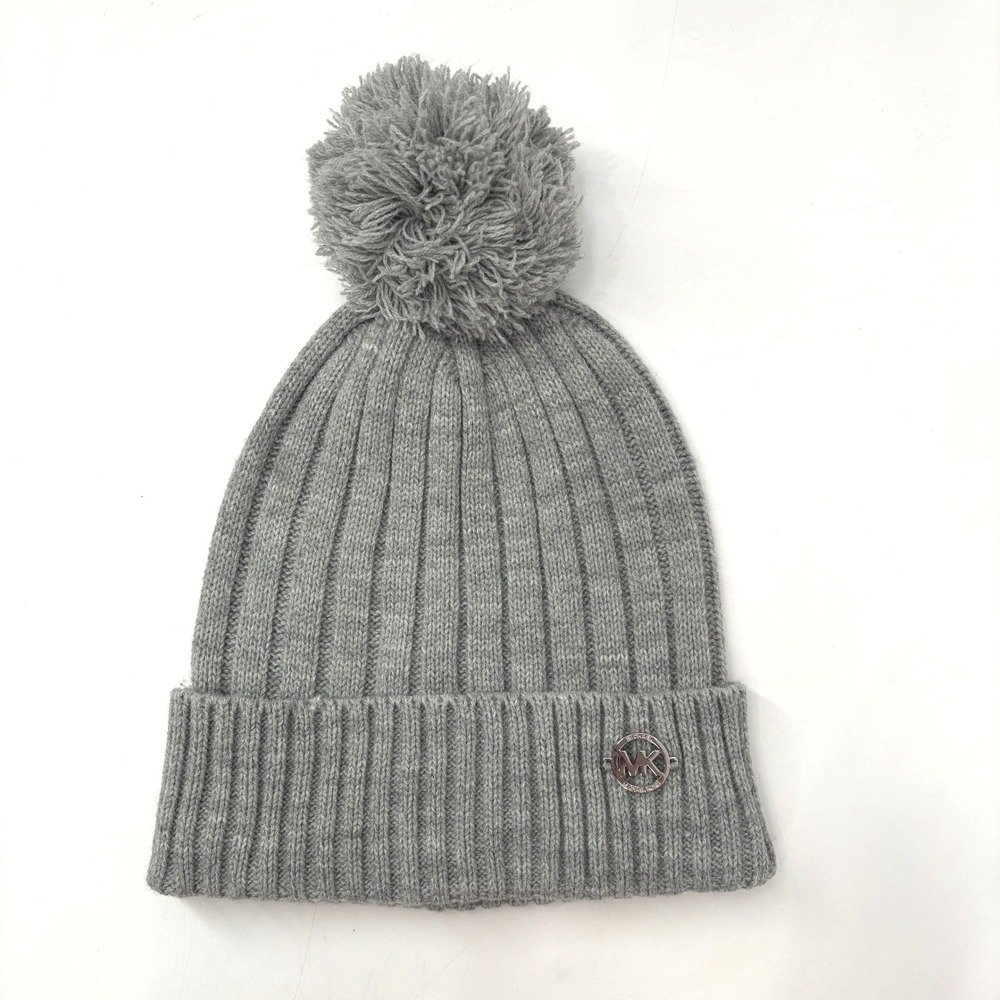 Michael Kors Grey Ribbed Knit Pom Pom Beanie Hat Silver MK Logo Medallion Womens